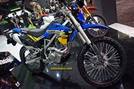 Warna grafisnya juga tak kalah keren dan sudah dilengkapi. Begini Warna Baru Kawasaki Klx 150bf 2018 Siap Menyalip Honda Crf150l Lagi Nih Kobayogas Com Your Automotive Blog