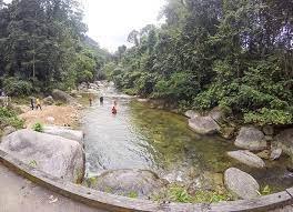 From there it cascades down to the botanical gardens waterfall , from which it derives its name of air terjun. 24 Tempat Menarik Di Taiping Jom Bercuti Ke Bandar Warisan
