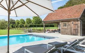 Verwerkingsbedrijf te bouwen naast het nieuwe melkveebedrijf en om met een. Pin Op Buitenzwembaden