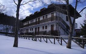 Informazioni su cosa vedere, dove dormire alberghi e hotel all'abetone, meteo e webcam, le piste da sci e gli impianti di risalita dell'abetone. Apartment For Rent Abetone Abetone Pistoia Ski Resort Abetone