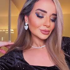 About last night 🥰 Welcome 2025 with warm heart and strong smile ❤️💪