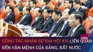 Bởi các đại hội 5 năm một lần của đảng cộng sản việt nam luôn đặt lên đầu nhiệm vụ 'làm nhân sự' và sắp ghế, đặc biệt là 4 cái ghế trong 'tứ trụ', và sống còn hơn cả là ghế tổng bí thư, có thể cho rằng 'đại hội 13' vừa xảy đến ngay sau tấm màn hội nghị trung ương. Cong Tac Nhan Sá»± Ä'áº¡i Há»™i Xiii Lien Quan Ä'áº¿n Váº­n Má»‡nh Cá»§a Ä'áº£ng Ä'áº¥t NÆ°á»›c Vtc Now Youtube