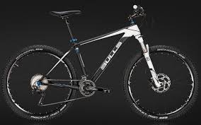 Copperhead evo am 1 the emblematic bulls copperhead evolves into an ebike equipped with a fully integrated bosch gen4 performance cx drive and 140mm travel full suspension, the copperhead evo am 1 is ready for any challenge. Bulls Copperhead 3 Rs Auffrisierter Preis Leistungs Schlager Velototal Das Grosste Netzwerk Rund Um Das Thema Fahrrad