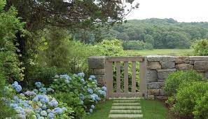 Jan 06, 2021 · discover the best garden sculptures to enhance your landscape design. Get The Look New England Garden Style
