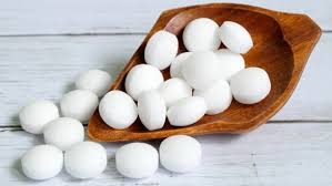 Kemudian cara selanjutnya ialah dengan menggunakan amplas, yang mana pada umumnya memang biasanya amplas kerap digunakan sebagai bahan yang dapat menghaluskan sebuah benda padat, dan hal tersebut juga meliputi adanya baret/goresan pada bodi kendaraan mobil/motor sobat. Cara Membasmi Cicak Di Dalam Rumah