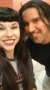 Karaoke fun with Sirenas band members