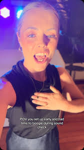 Shannon Herrick's Instagram, Twitter & Facebook