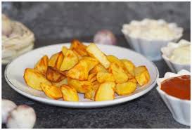Tapas Patatas Bravas Mit 3 Dips Wiewowasistgut Com Rezept Lebensmittel Essen Tapas Spanisches Essen