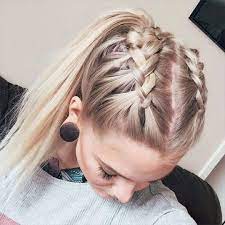 Epingle Par Ami Furuta Sur Coachella Coiffures De Festival Belle Coiffure Coiffures Cool