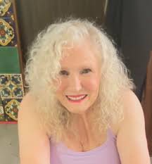 Recommendations for curly hair stylists in Cabo?