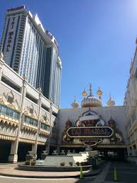 On my one day off, i'd visit my aunt trump plaza hotel and casino was the first of three casinos donald j. Ghost Hotels Of Trump S Atlantic City Empire