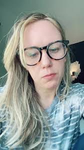 Amber Null's Instagram, Twitter & Facebook