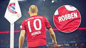 Bayern munich at a glance: Why Does Bayern Munich Put The Names Of Their Players At The Bottom Of Their Jerseys Oh My Goal Youtube