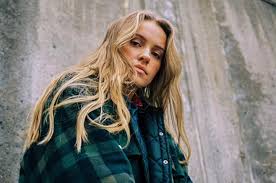 View hilde skaar norli's professional profile on relationship science, the database of decision makers. Skaar Premieres New Song 24 Pm Studio World Wide Music News