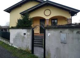 Villa allasta in Via Marconi, 39 b, San Colombano al Lambro — idealista,  N.1 in Italia