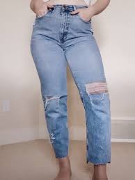 Cut a horizontal slit along the mark of the knee—remember to pop a piece of card inside the leg to protect the. A Complete Guide To Distressing Denim The Vic Version