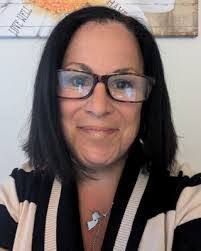 Lisa Melendy's Instagram, Twitter & Facebook