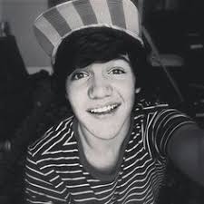 8 Aaron Carpenter ideas