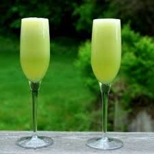 Cocktails Cocktails Cocktails Cocktails Honeydew Melon Bellini A Refreshing Take On The Classic Bellini Cocktail Bellini Recipe Honeydew Melon Honeydew