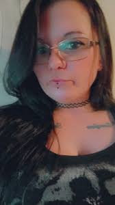 An absolutely lovely selection of photos across Katie & James' FB &  Instagrams in last hour or two, some not seen here before, to mark their  mum's special birthday🥂