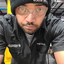 Robot faults causing D/O error with other robot movement