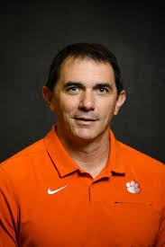 Greg Batt's Instagram, Twitter & Facebook