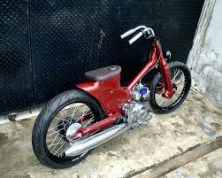 Honda C70 C90 Bobber Mobil Motor