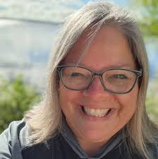 Hi! If any of you have done both **Northern Ireland and County Clare**  could you please weigh in