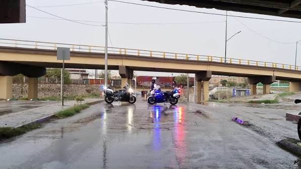 Policía Vial auxilia a 18 automovilistas varados y reporta tres accidentes en el Periférico de la Juventud