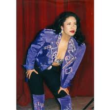 She is keen on travelling, sports, music, modern literature and often holds fan meetings. Selena Quintanilla On Instagram Here S Another Photo Selena Posing For The Camera P Selena Quintanilla Fashion Selena Quintanilla Selena Quintanilla Outfits