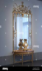 Pier Table And Mirror This Pier Table And Mirror Were Made For Shardeloes House In Buckinghamshire The Home Of The Wealthy Landowner William Drake Beginning In 1758 Drake Had His Country House Remodelled