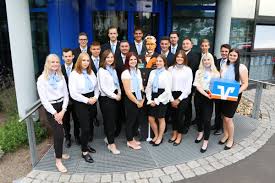 Orber gasse 2 • 63637 jossgrund. Vr Bank Mkb On Twitter Wir Prasentieren Euch Trommelwirbel Das Offizielle Jahrgangs Foto Unserer Neuen Azubis Fos Praktikanten Herzlich Willkommen Und Viel Spass Bei Eurer Ausbildung