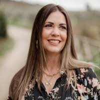 Angela Zapp's Instagram, Twitter & Facebook