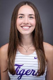 Wendy Pitt's Instagram, Twitter & Facebook