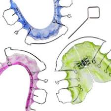 To clean your retainer with vinegar: Retainers Cleaning Bohl And Race Orthodontics Brookfield Wi