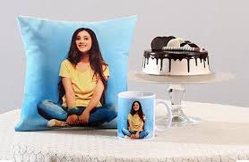 Your girlfriend is the person whose very presence brightens up your world, whose single smile takes you to the seventh heaven, and whose words are a comforting melody for you. Birthday Gifts India Online Happy Birthday Gift Ideas Ferns N Petals