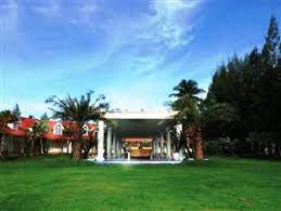 Relaxing stays await at villa danialla, steps from malaysian's sandy east coast. Resort Villa Danialla Beach Resort Bachok Trivago De