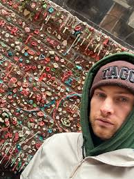 Studio or one bedroom apartment in southwest Chicago for August 1st move-in