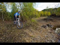Mtb Fahrtechnik Lernen 5 Spitzkehren Und Enge Kurven Youtube Mtb Fahren Kehren