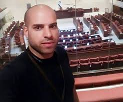 אני שמח להודיע שלאחר שנתיים בפסח יעבור נתי חדד מהכלא התאילנדי לישראל! קצת  חדשות טובות. איילת שקד וגלעד ארדן חתמו על העברת הישראלי שמוחזק בכלא  התאילנדי בתת תנאים ואף ניסה להתאבד חזרה