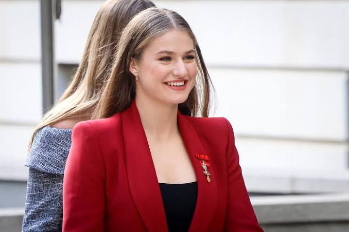 Una revista británica describe a la princesa Leonor como nunca antes se había hecho en España