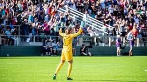 Stephanie hasn't mentioned her endorsement deals and personal assets in the media but it is mentioned in her instagram that she is the brand ambassador of the lulemon. Courage Goalkeeper Stephanie Labbe Discusses Team S Defensive Approach In The Nwsl Championship Youtube