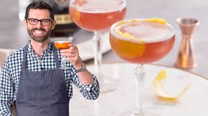 How do you make french kiss martini? How To Make A French Martini Youtube