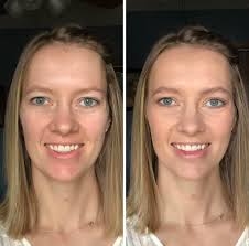 On a Zoom with my toxin-cream organic makeup group. I'm still listening and  watching attentively, but I was still able to apply the new colors I just  got in with my fingers.