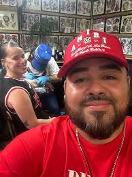 Hello is there any airbrush artists in town?