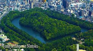 Daisen Kofun The Largest Of All Kofun One Of Many Tumuli In The Mozu Kofungun Sakai Osaka Prefecture 5th Century Image Via Osaka Info Japan Tomb Ancient