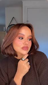 Fall makeup 🤎🍂 gostaram? Me conta!! , O protagonista dessa make é o BT  VELVET, você sabia que da pra usar de várias formas, olho, boca, até como  blush/contorno e tem várias cores!! , Os melhores ...