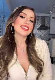 Marissa Noel's Instagram, Twitter & Facebook