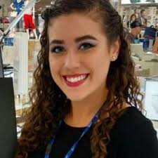 Anna Dabkowski's Instagram, Twitter & Facebook