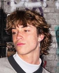 Leah Mccarter's Instagram, Twitter & Facebook